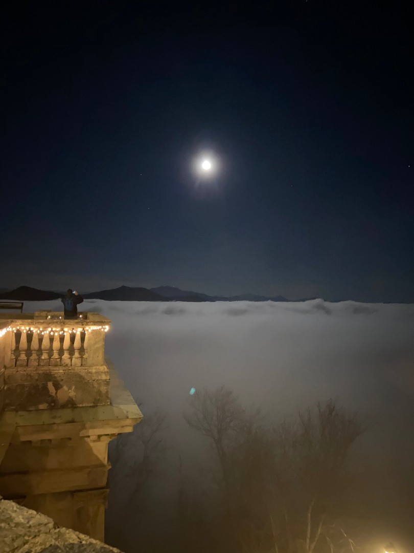 Sacro Monte nebbia