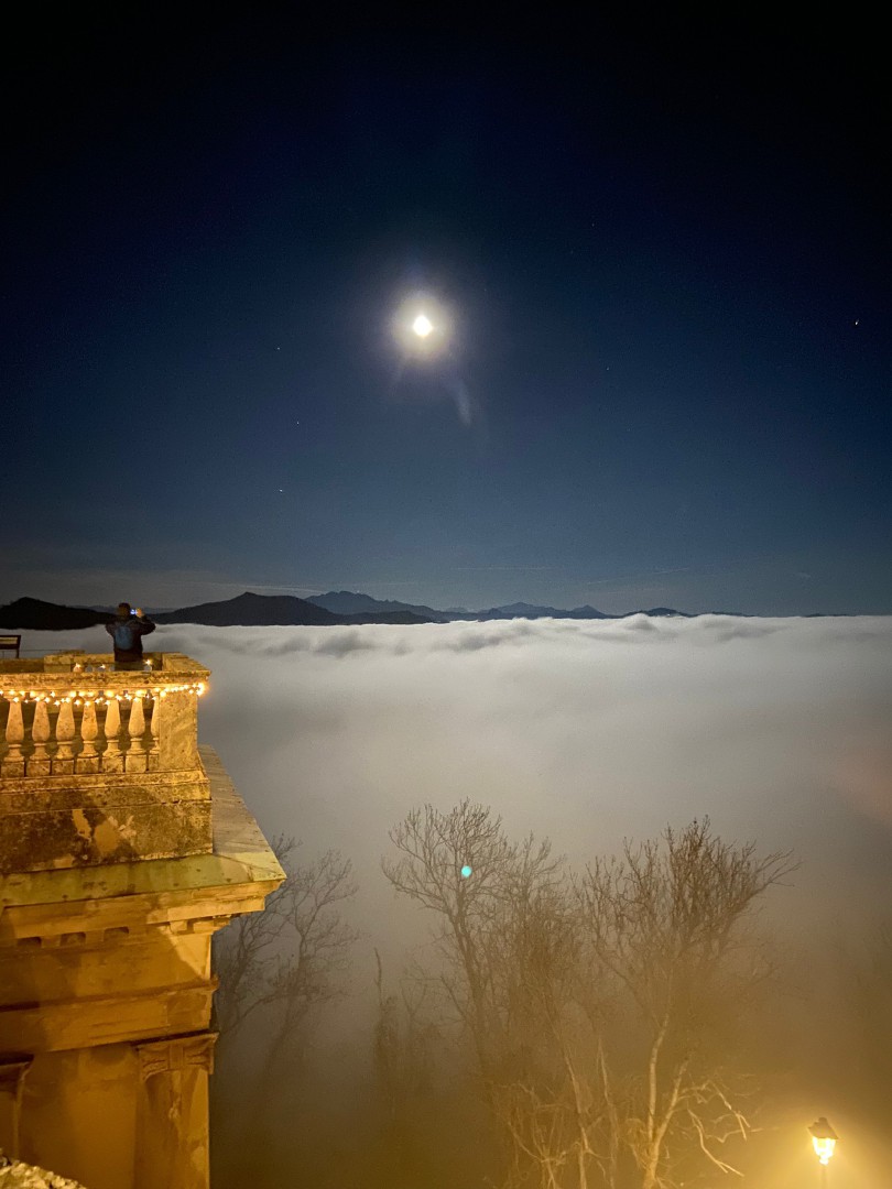 Sacro Monte nebbia