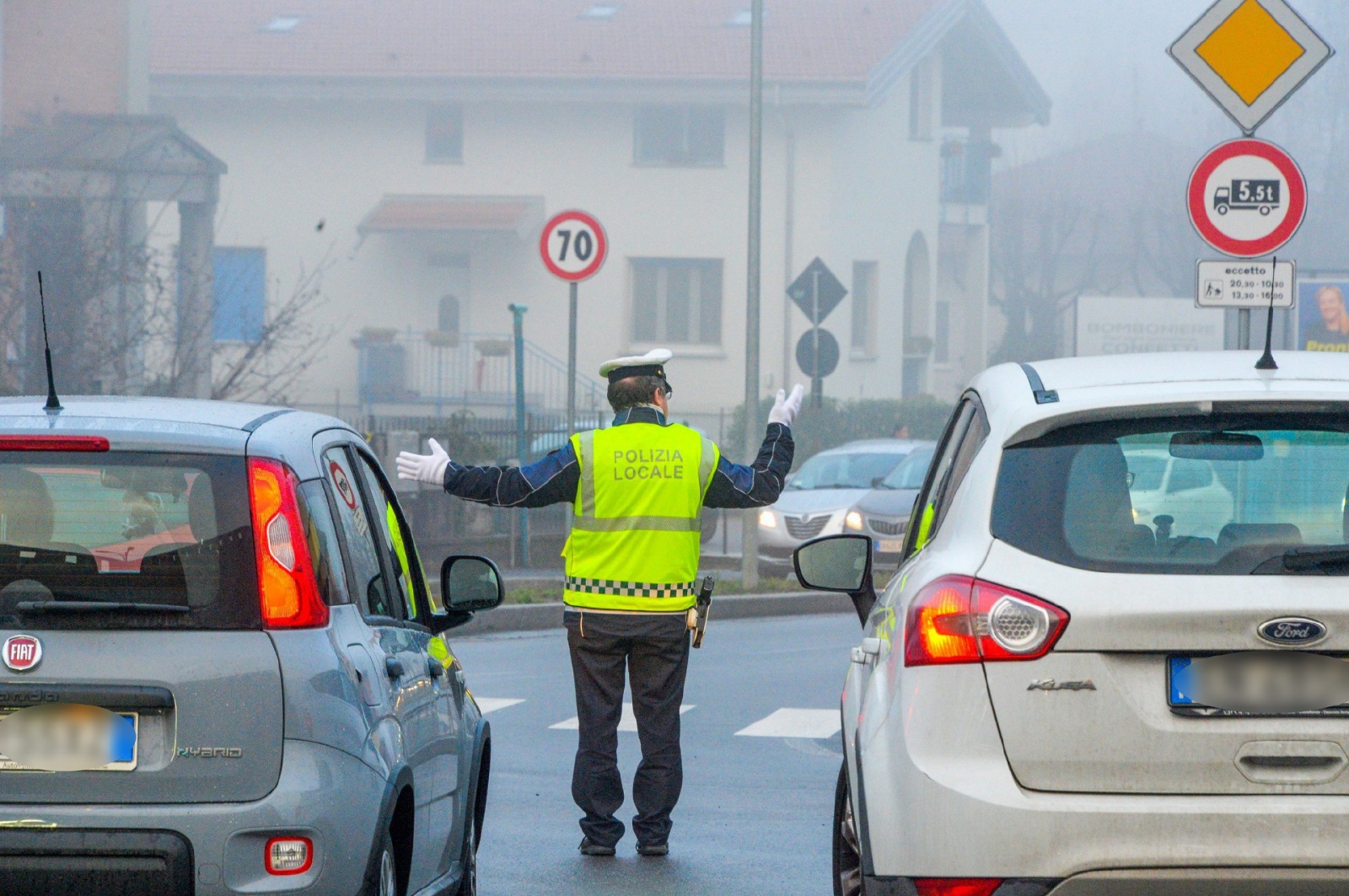 VARESE DISAGIO E TRAFFICO TRA VIA GASPAROTTO E LARGO FLAIANO PER CHIUSURA BRETELLA AUTOSTRADA
