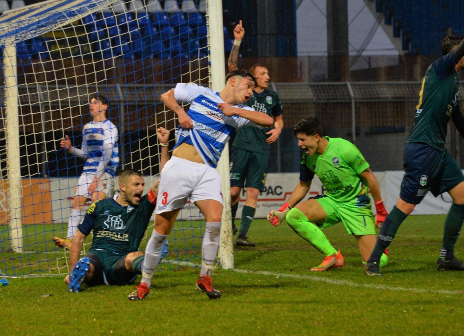 BUSTO ARSIZIO PRO PATRIA FERALPISALOÕ CALCIO NELLA FOTO NDRECKA
