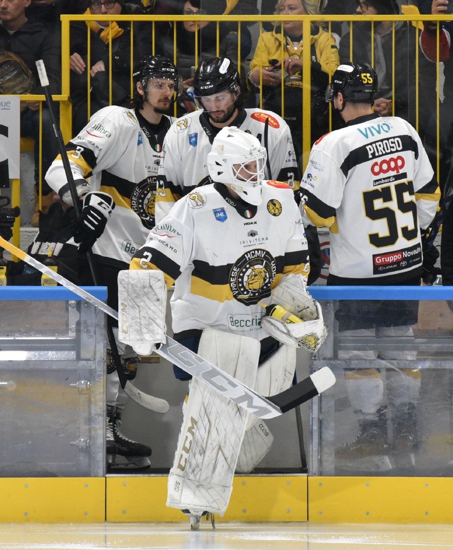 VARESE. HOCKEY. COPPA ITALIA. FINALS FOUR. FINALE HCMV VARESE HOCKEY - SV KALTERN ROTHOBLASS CALDARO NELLA FOTO INGRESSO