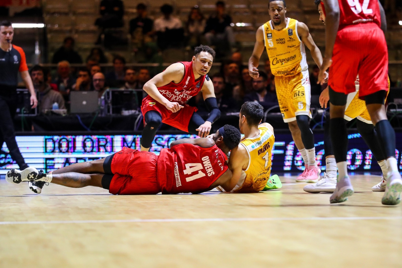 Dejan Kravic, Tariq Owens LBA Frecciarossa Final Eight 2023 - Quarti di Finale Carpegna Prosciutto Pesaro - Openjobmetis Varese LBA Legabasket Serie A UnipolSAI 2022/2023 Torino, 15/02/2023 Foto B.Costantini / Ciamillo-Castoria