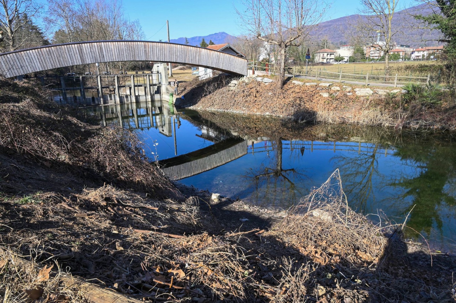 BARDELLO LAGO DI VARESE BASSO AL CANNETO / CHIUSE DEL FIUME BARDELLO PER SICCITA’