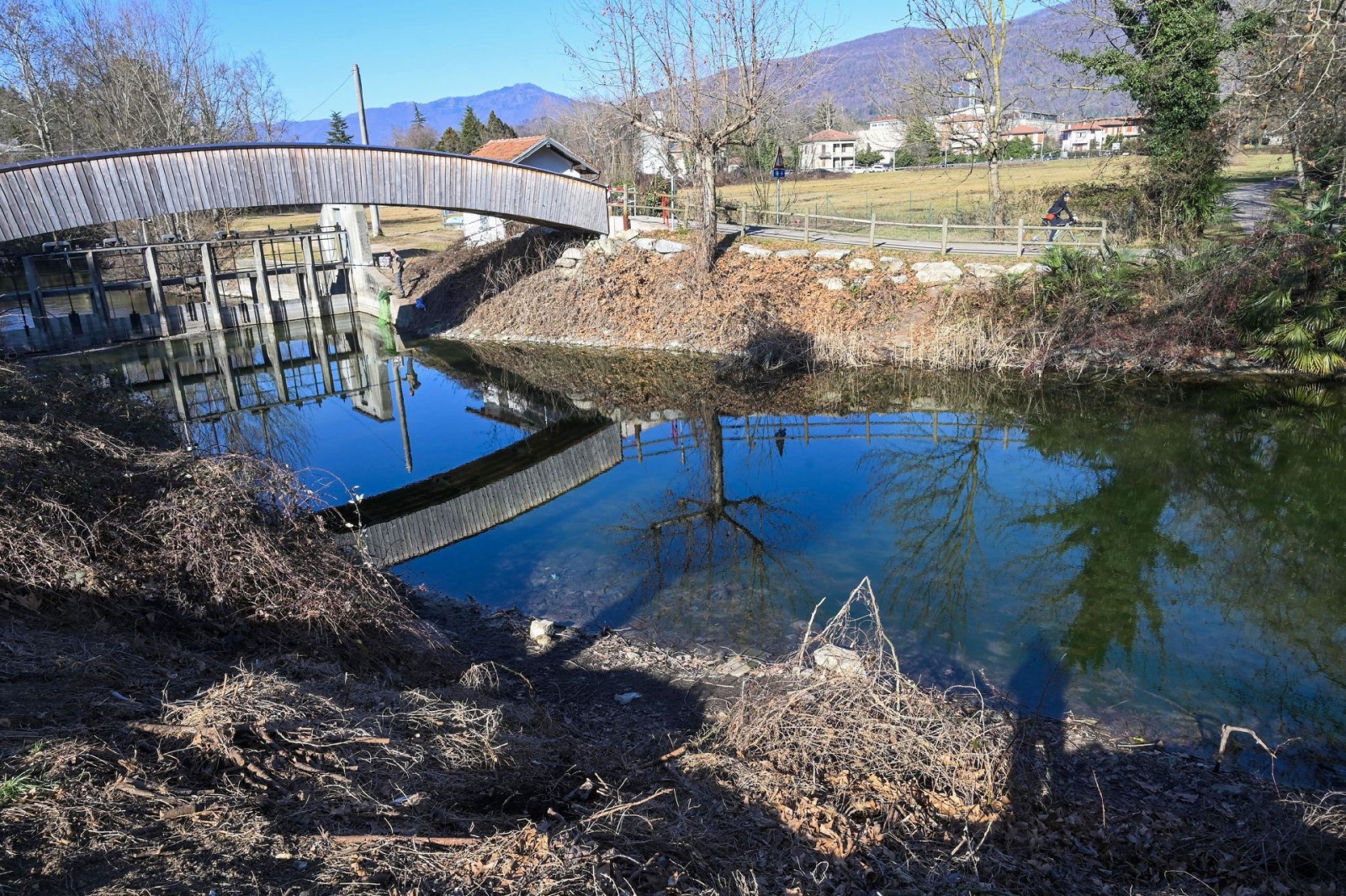 BARDELLO LAGO DI VARESE BASSO AL CANNETO / CHIUSE DEL FIUME BARDELLO PER SICCITA’