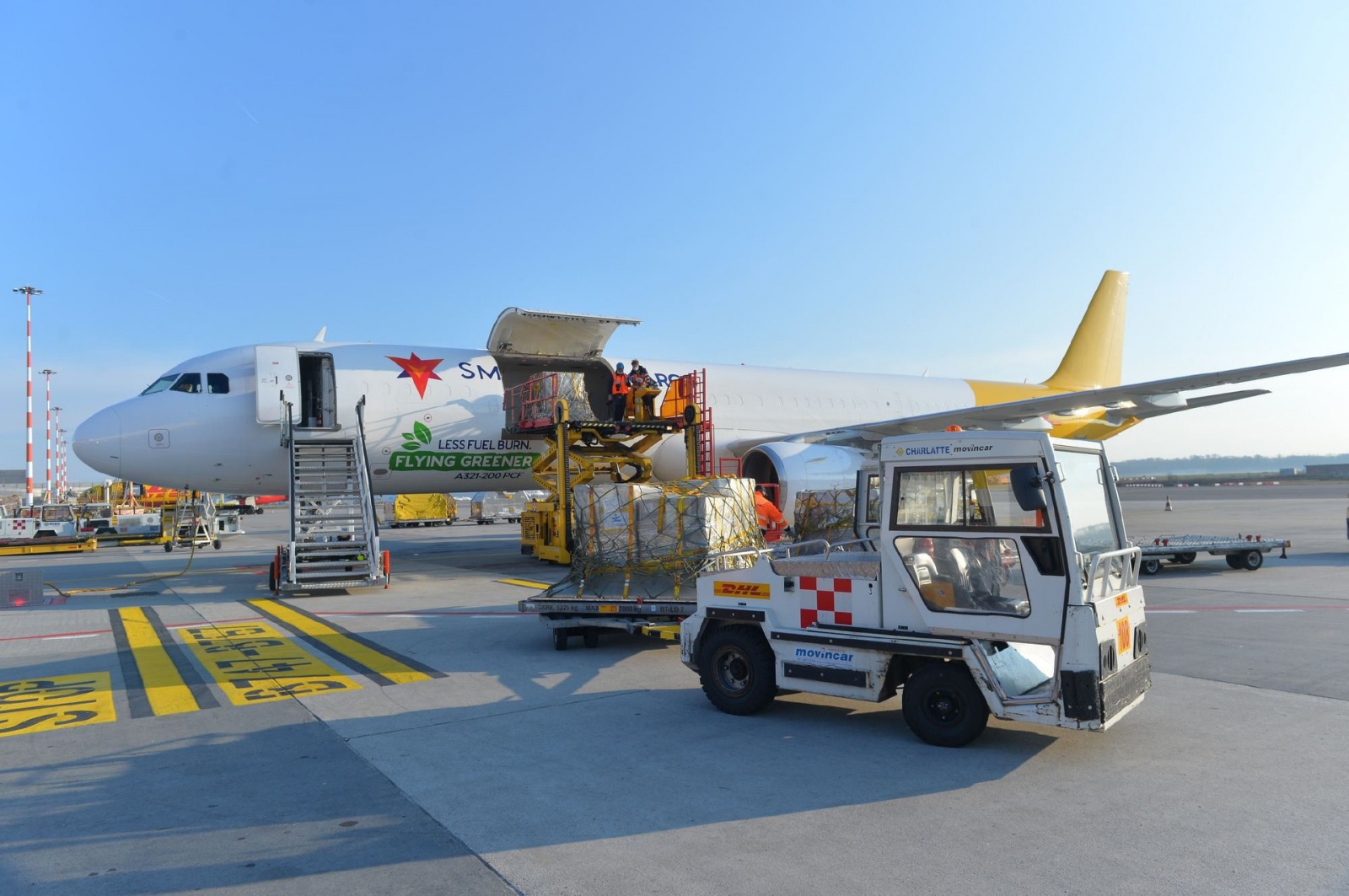 MALPENSA SEA E DHL EXPRESS INSIEME PER L’UCRAINA. CARGO DHL IN PARTENZA PER BUCAREST CON CARICHI UMANITARI, 21 TONNELLATE DI PRODOTTI ALIMENTARI.