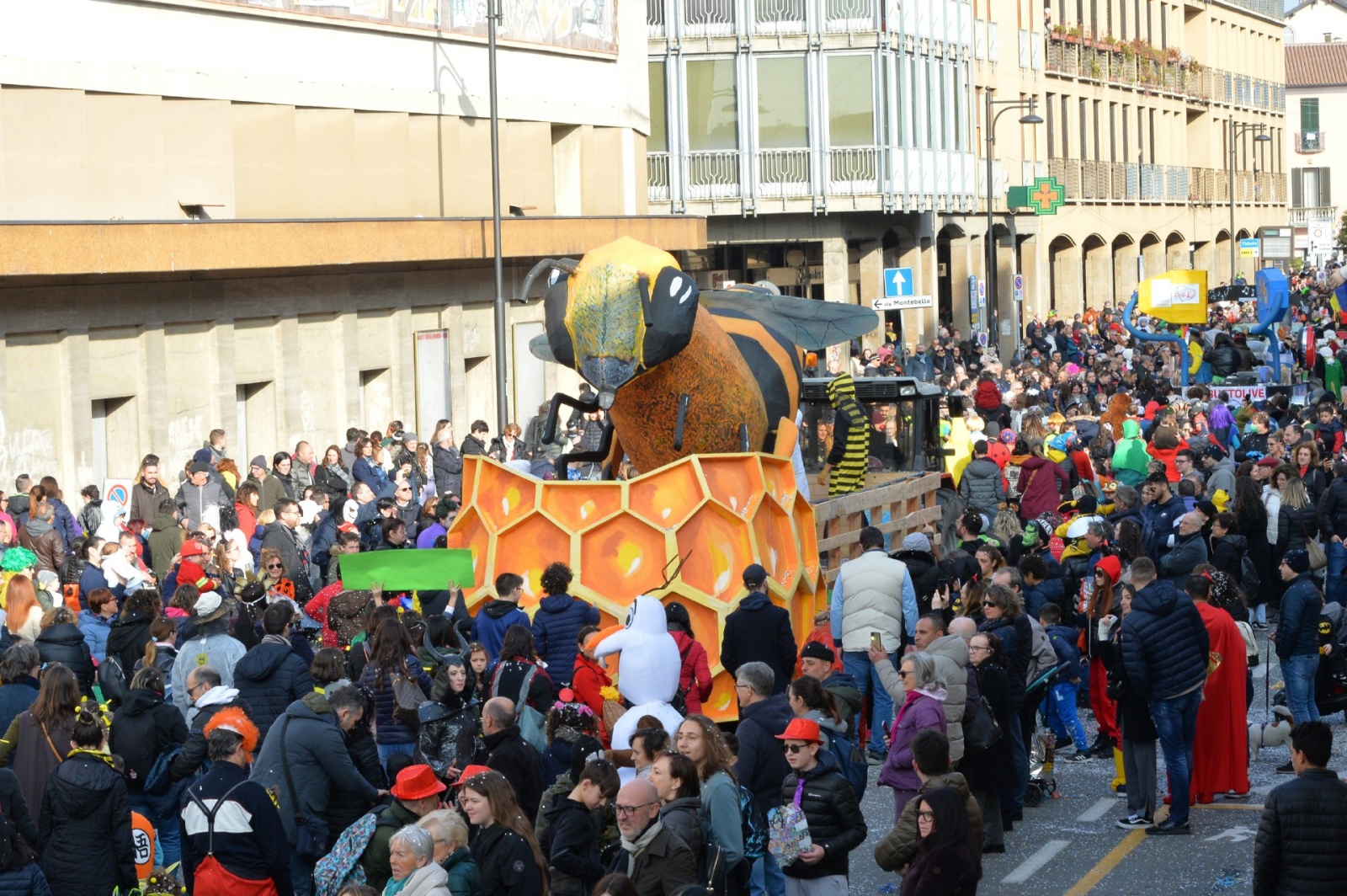 BUSTO ARSIZIO CARNEVALE A BUSTO 2023 SFILATA CARRI CON TARLISU