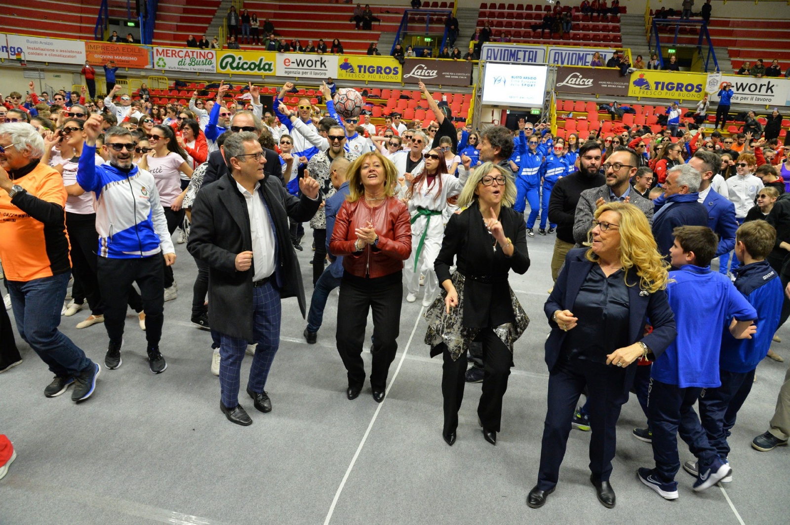 BUSTO ARSIZIO CERIMONIA DI APERTURA BUSTO CITTAÕ EUROPEA DELLO SPORT