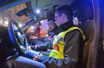 VARESE. PROGETTO ON THE ROAD, GIOVANI CON LE FORZE DELL’ORDINE DURANTE CONTROLLI STRADALI. PIAZZA MONTE GRAPPA CON POLIZIA LOCALE, POLIZIA DI STATO, GUARDIA DI FINANZA E CARABINIERI