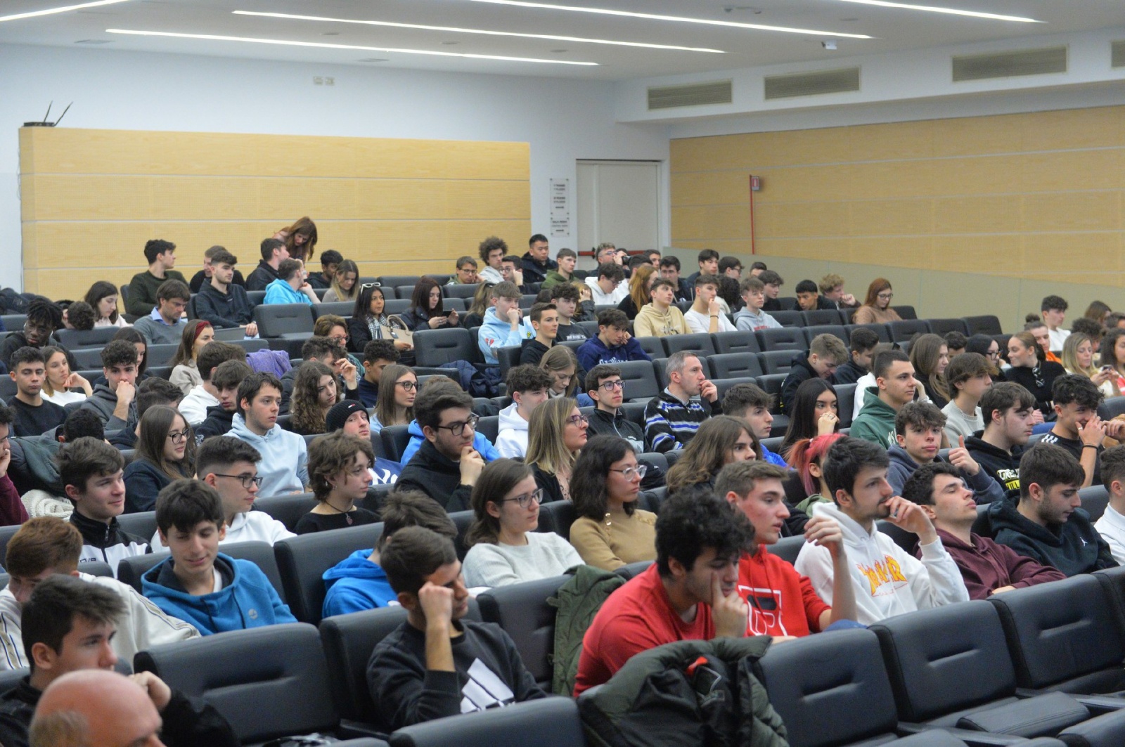 VARESE. SEMINARIO MATCHING SCUOLA IMPRESA VILLE PONTI