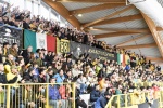 VARESE. HOCKEY. FINALE PLAY OFF GARA 7. HCMV VARESE-SV KALTERN CALDARO ROTHOBLASS NELLA FOTO PUBBLICO