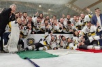 VARESE. HOCKEY. FINALE GARA 7. HCMV VARESE-SV KALTERN CALDARO ROTHOBLASS NELLA FOTO TIFOSI CURVA