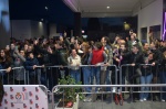BUSTO ARSIZIO. BAFF 2023. ALCUNI DEI PROTAGONISTI DELLA SERIE ÒMARE FUORIÓ OSPITI DELLA SERATA INCONTRANO IL PUBBLICO NELLA FOTO PUBBLICO FANS AL RED CARPET
