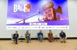 BUSTO ARSIZIO. BAFF 2023. ALCUNI DEI PROTAGONISTI DELLA SERIE “MARE FUORI” OSPITI DELLA SERATA INCONTRANO IL PUBBLICO NELLA FOTO I QUATTRO PROTAGONISTI DI MARE FUORI INTERVISTATI DA STEVE DELLA CASA