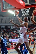 VARESE. BASKET LBA. OPENJOBMETIS VARESE-HAPPY CASA BRINDISI NELLA FOTO OWENS