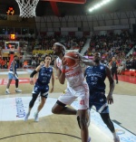 VARESE. BASKET LBA. OPENJOBMETIS VARESE-HAPPY CASA BRINDISI NELLA FOTO OWENS