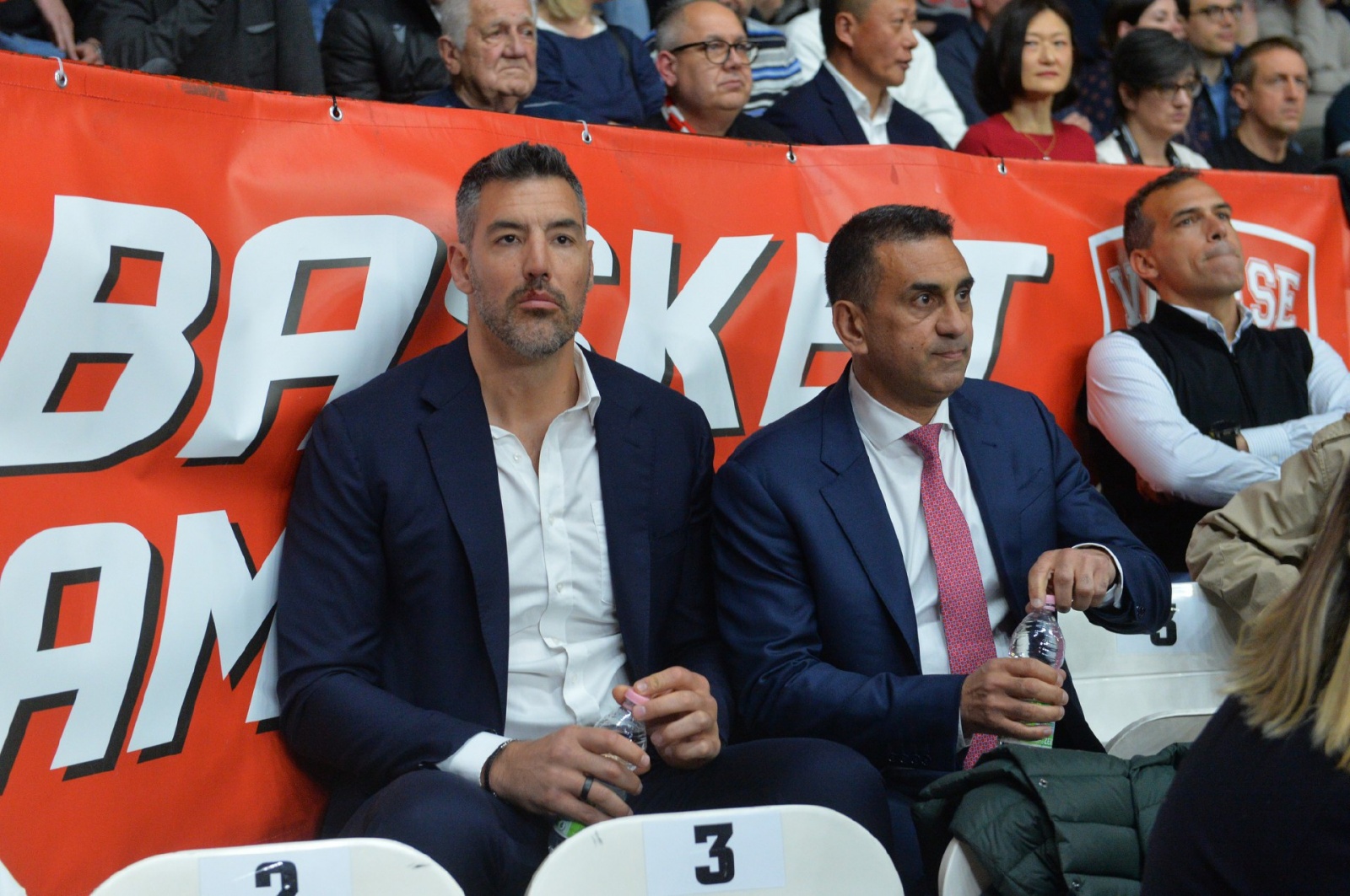 VARESE. BASKET LBA. OPENJOBMETIS VARESE-HAPPY CASA BRINDISI NELLA FOTO SCOLA E CANIGLIA