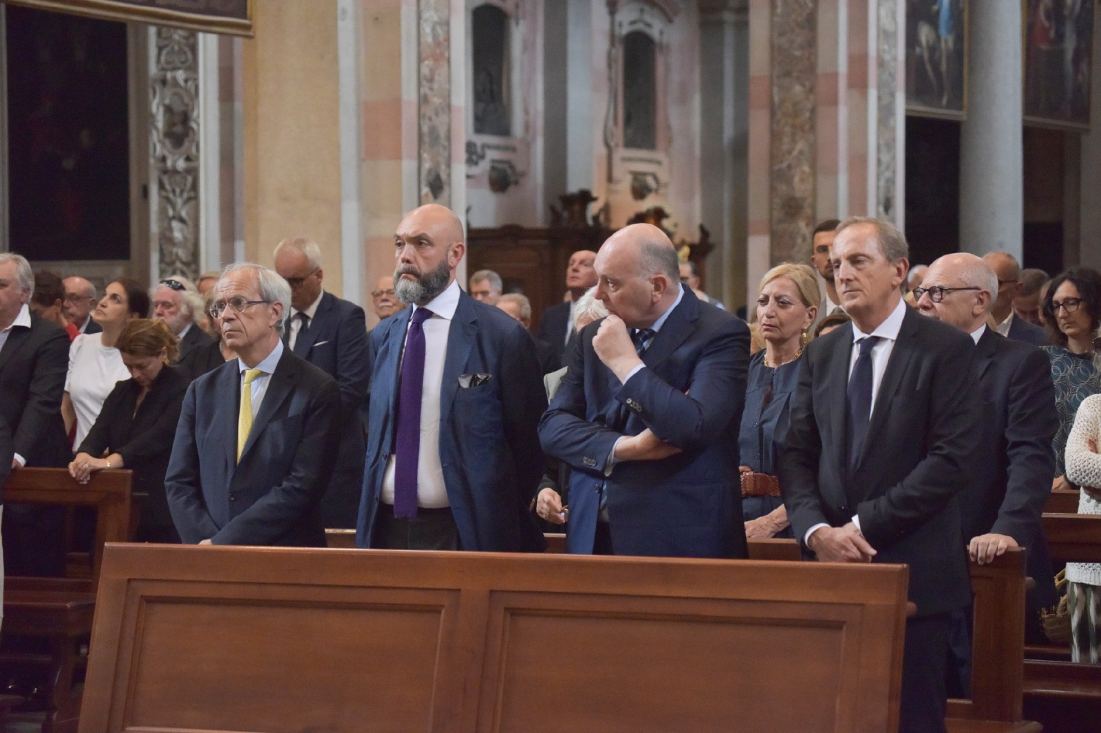 BUSTO ARSIZIO FUNERALE DEL DOTT GIUSEPPE MERLINI ALLA BASILICA DI SAN GIOVANNI