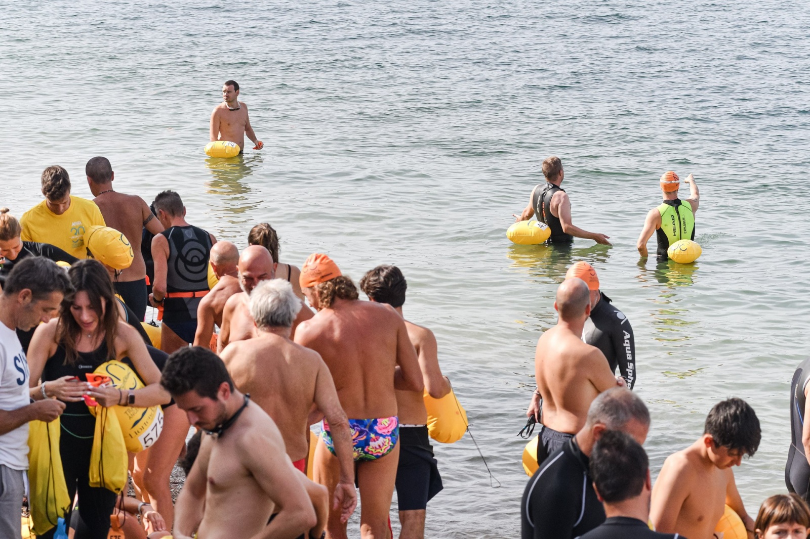 LIDO DI ANGERA NELLA FOTO TRAVERSATA ANGERA-ARONA 2023