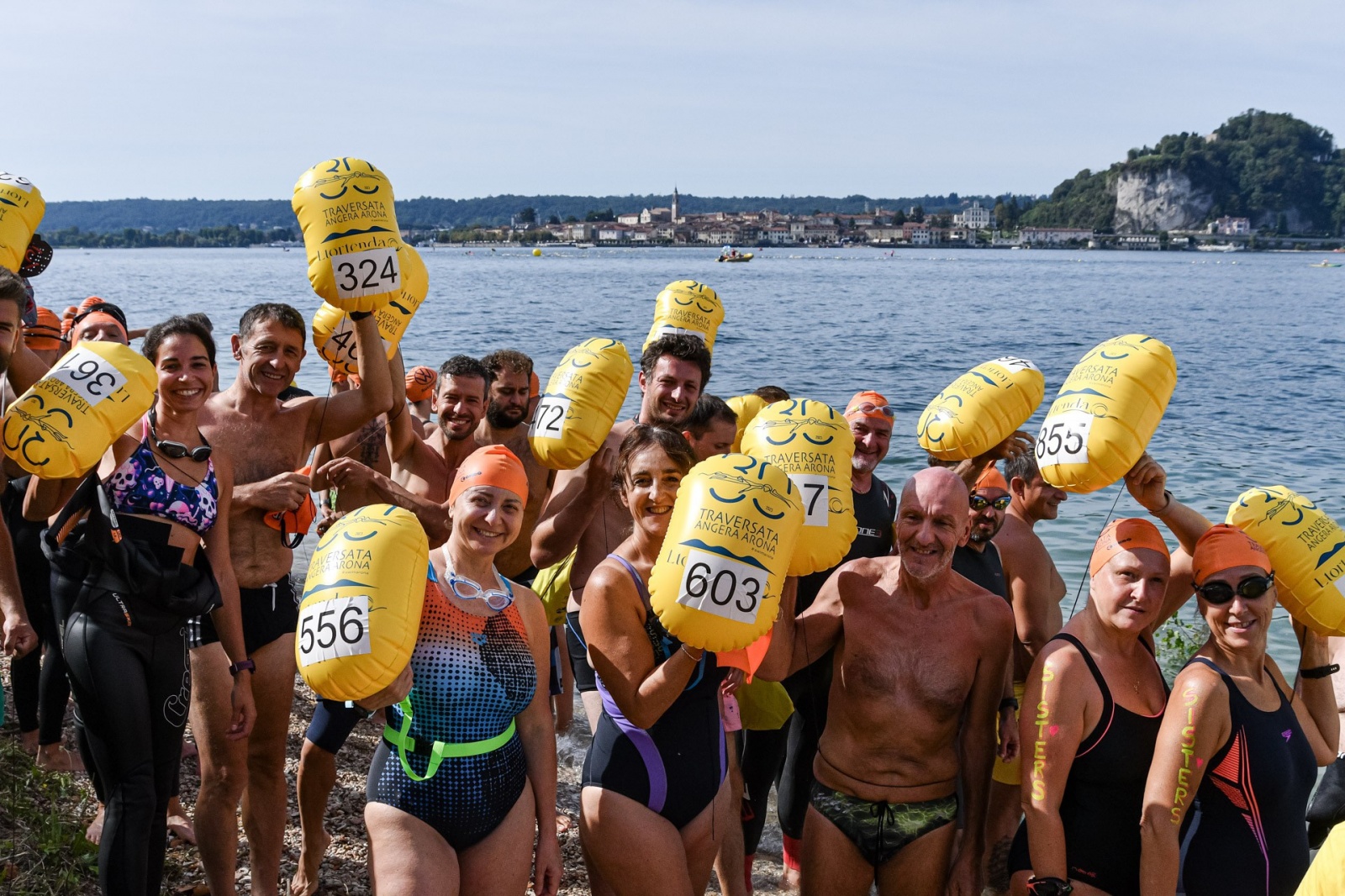 LIDO DI ANGERA NELLA FOTO TRAVERSATA ANGERA-ARONA 2023
