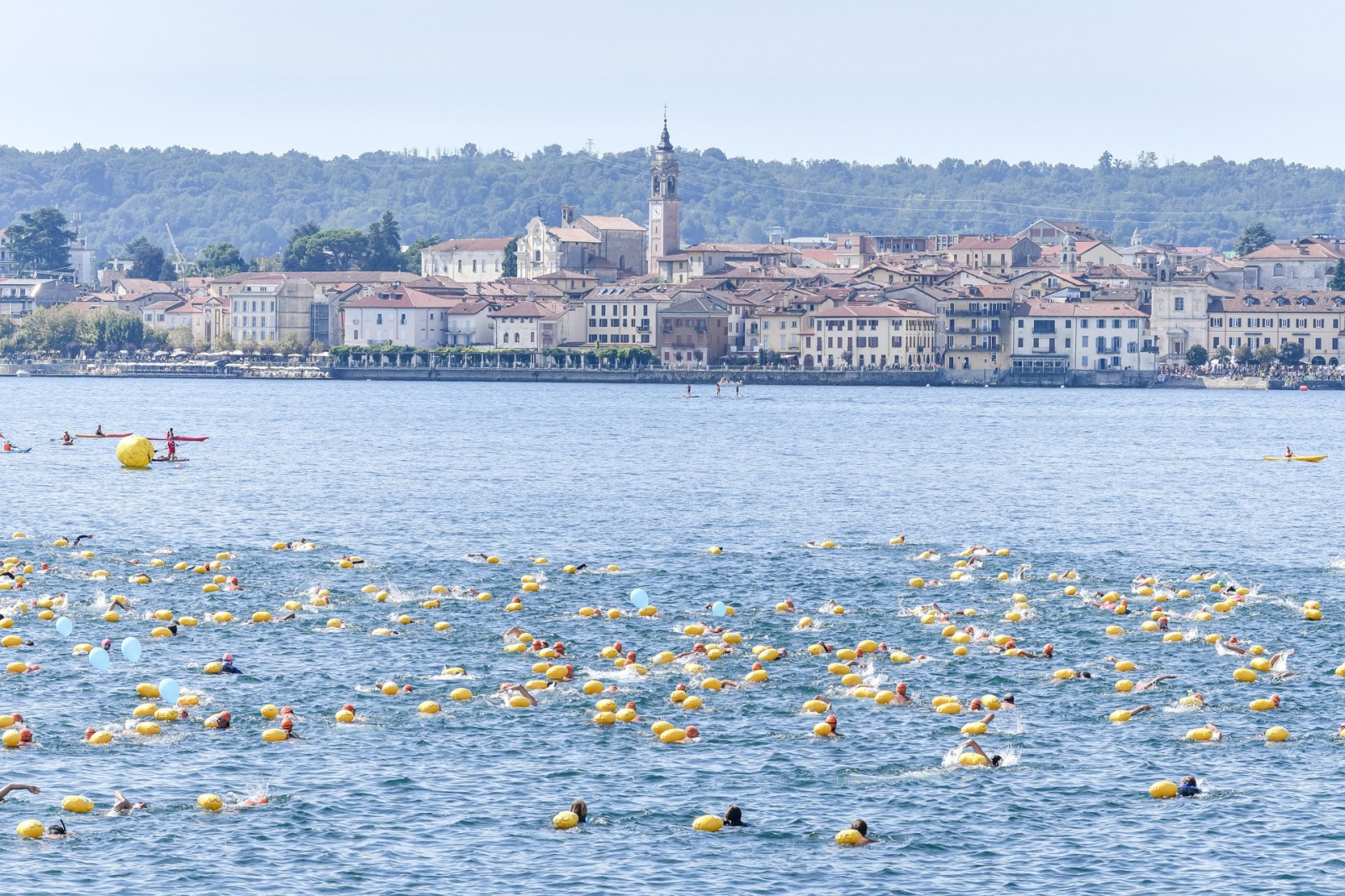 LIDO DI ANGERA NELLA FOTO TRAVERSATA ANGERA-ARONA 2023