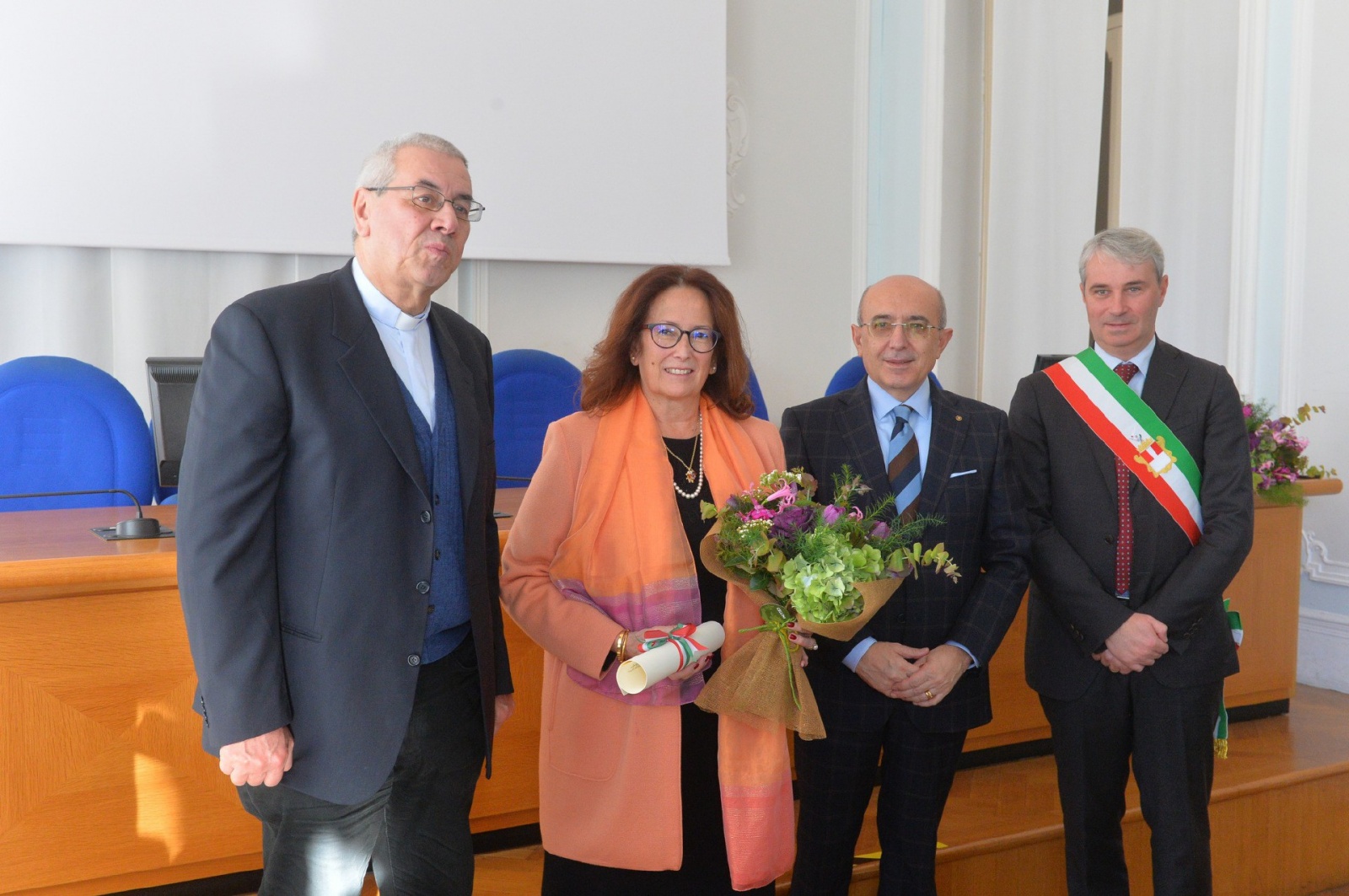 VARESE. ONORIFICENZE REPUBBLICA ITALIANA 2023 A VILLA RECALCATI CON PREFETTO SALVATORE PASQUARIELLO NELLA FOTO CAVALIERE DANIELA COLONNA PRETI