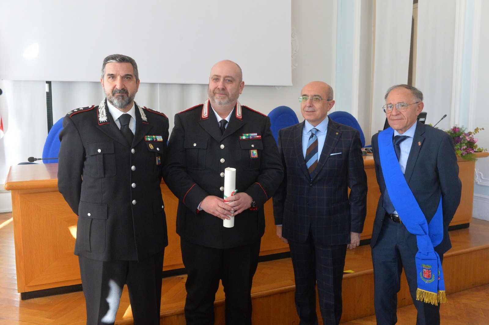 VARESE. ONORIFICENZE REPUBBLICA ITALIANA 2023 A VILLA RECALCATI CON PREFETTO SALVATORE PASQUARIELLO NELLA FOTO CAVALIERE LUOGOTENENTE CARABINIERI LUCA BRAGA