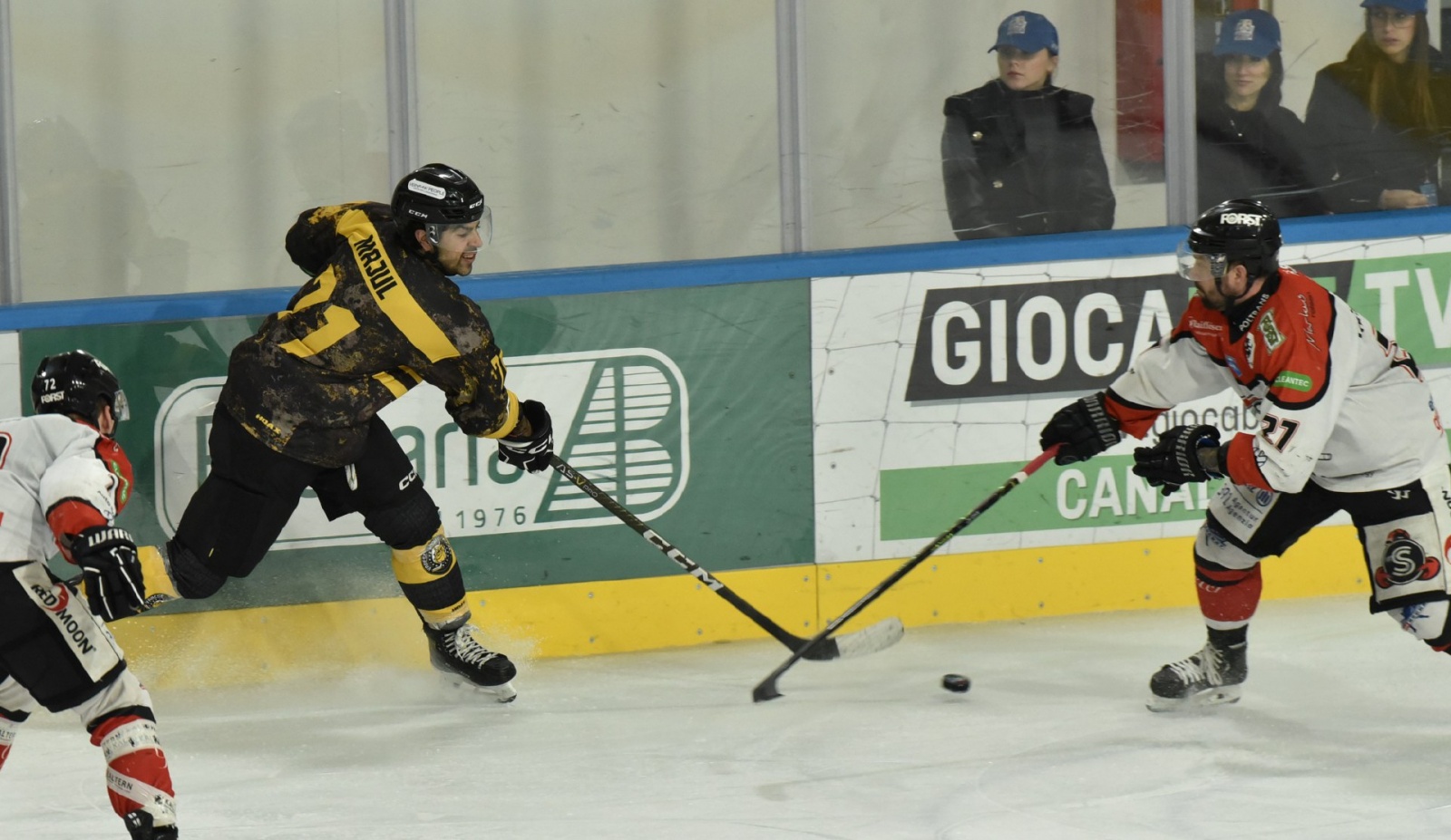 VARESE. HOCKEY COPPA ITALIA. HCMV VARESE- SV KALTERN CALDARO ROTHOBLAAS NELLA FOTO MAJUL