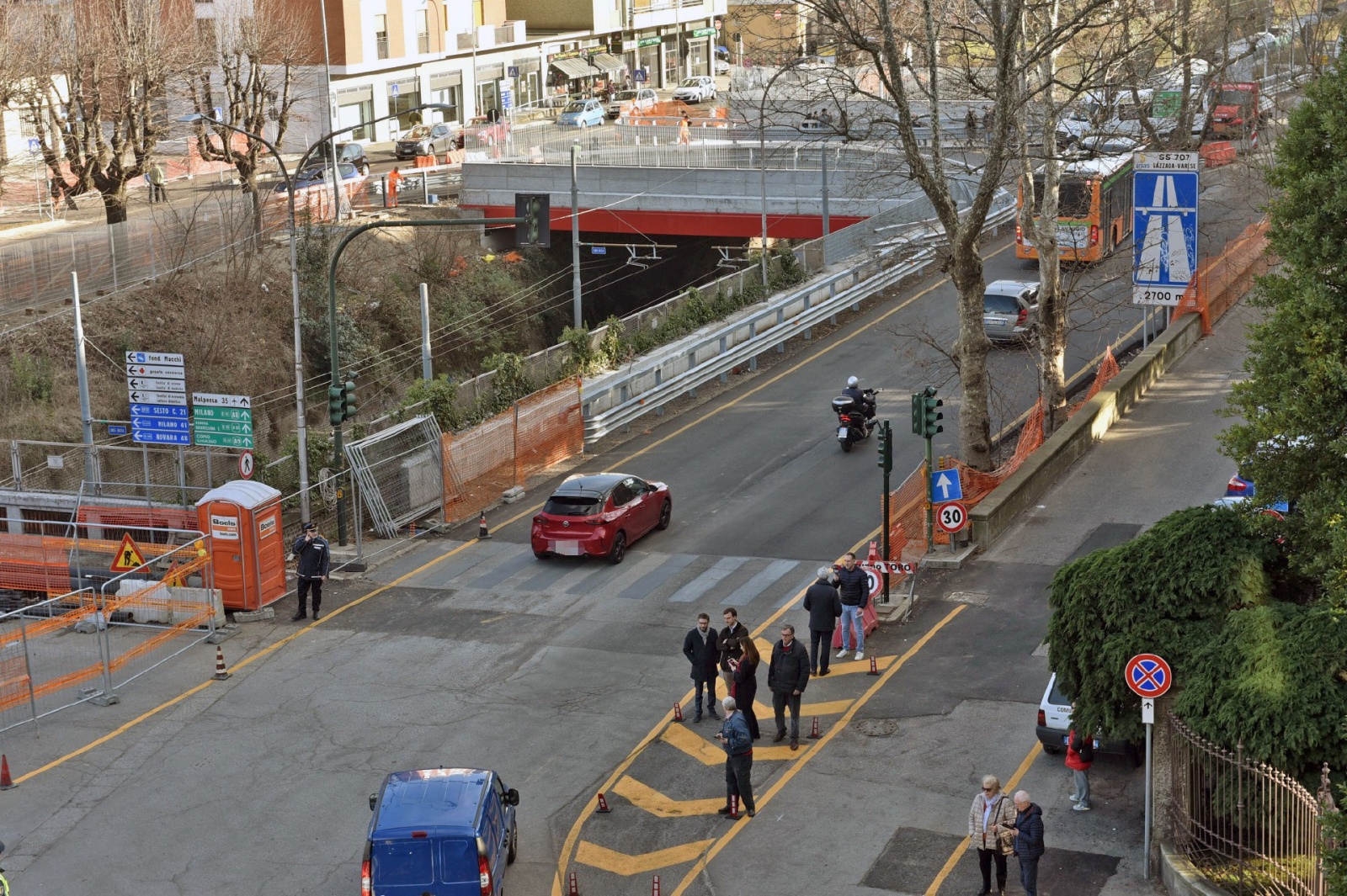 VARESE. APERTURA LARGO FLAIANO NELLA FOTO INGRESSO VERSO AUTOSTRADA