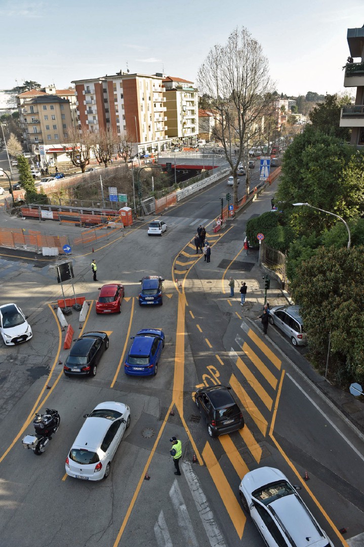 VARESE. APERTURA LARGO FLAIANO NELLA FOTO PANORAMICA