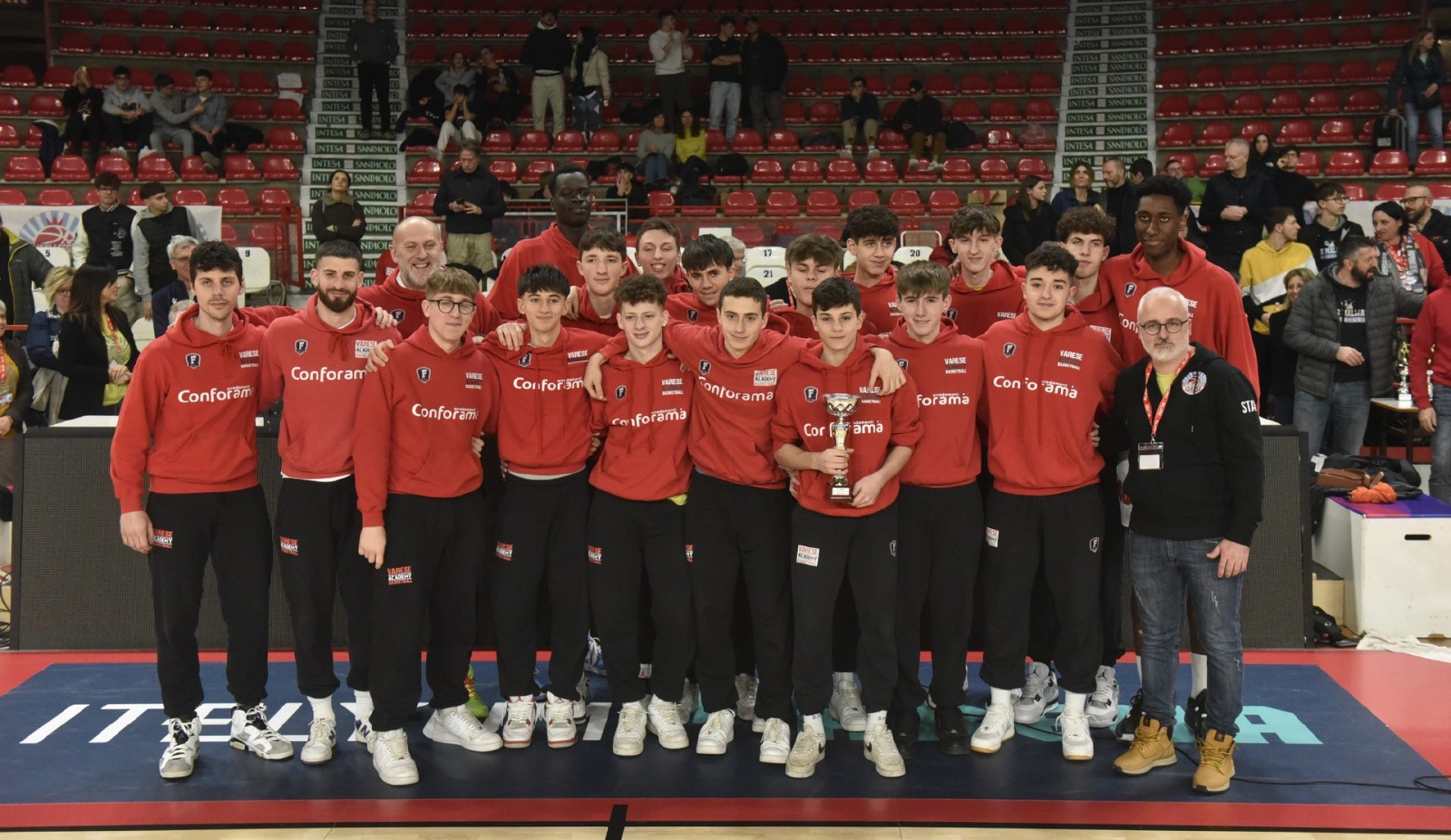 VARESE. BASKET. TORNEO GIOVANI LEGGENDE 2024. PREMIAZIONI NELLA FOTO VARESE ACADEMY