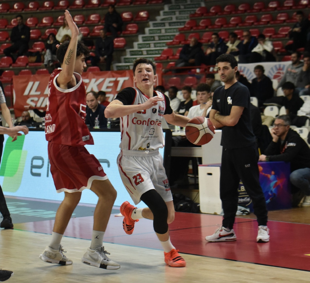 VARESE. BASKET. TORNEO GIOVANI LEGGENDE 2024. FINALE 3� E 4� POSTO OLIMPIA MILANO-VARESE ACADEMY