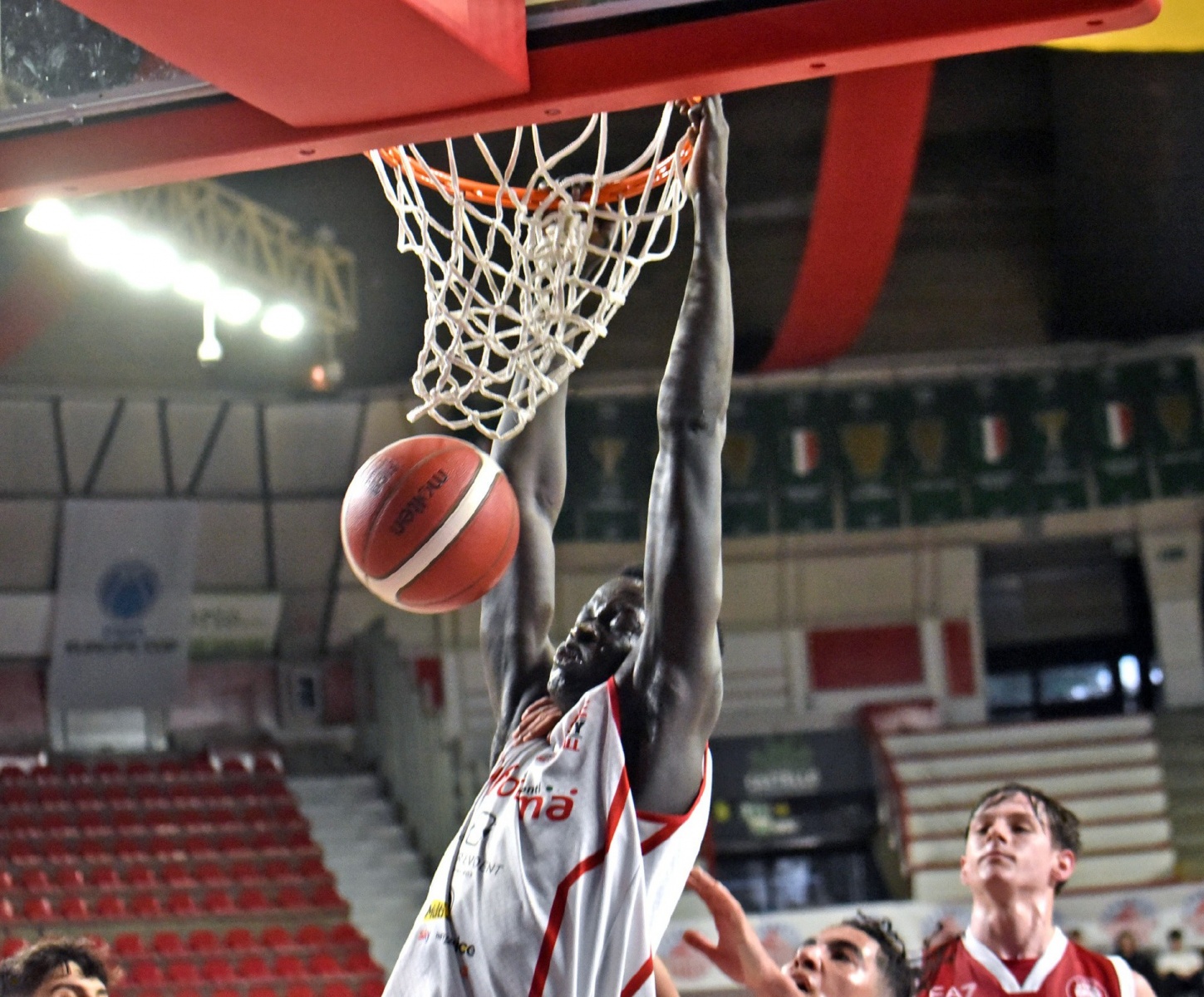 VARESE. BASKET. TORNEO GIOVANI LEGGENDE 2024. FINALE 3° E 4° POSTO OLIMPIA MILANO-VARESE ACADEMY