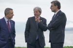 Paolo Gentiloni, Commissario europeo per gli affari economici e monetari, al G7 Economia e Finanze, hand shake e foto family con il ministro dell'Economia e Finanze italiano, Giancarlo Giorgetti, e il Governatore della Banca d’Italia Fabio Panetta, a Stre
