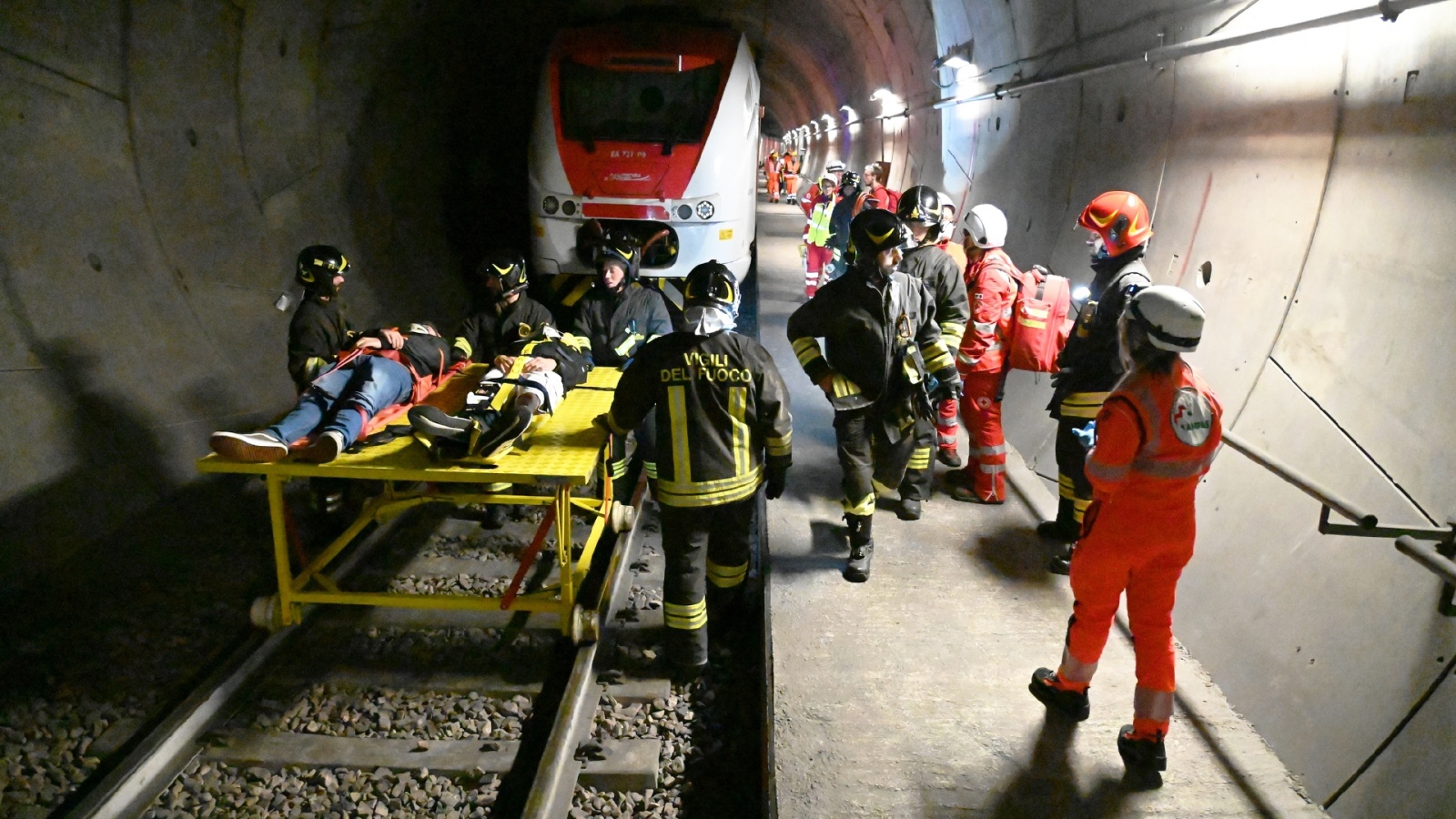 CASTELLANZA ESERCITAZIONE INCIDENTE FERROVIARIO GALLERIA DI CASTELLANZA