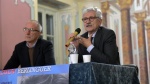 VARESE. MASSIMO D’ALEMA, EX PRESIDENTE DEL CONSIGLIO, A SALONE ESTENSE INTERVISTATO DA SILVESTRO PASCARELLA SU BERLINGUER NELLA FOTO