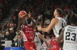 VARESE. BASKET LBA. OPENJOBMETIS VARESE-VIRTUS SEGAFREDO BOLOGNA NELLA FOTO FALL