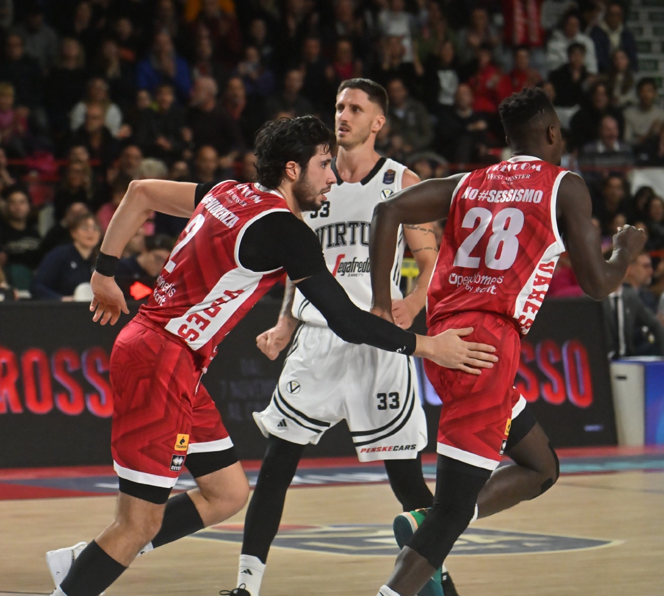VARESE. BASKET LBA. OPENJOBMETIS VARESE-VIRTUS SEGAFREDO BOLOGNA NELLA FOTO ALVITI