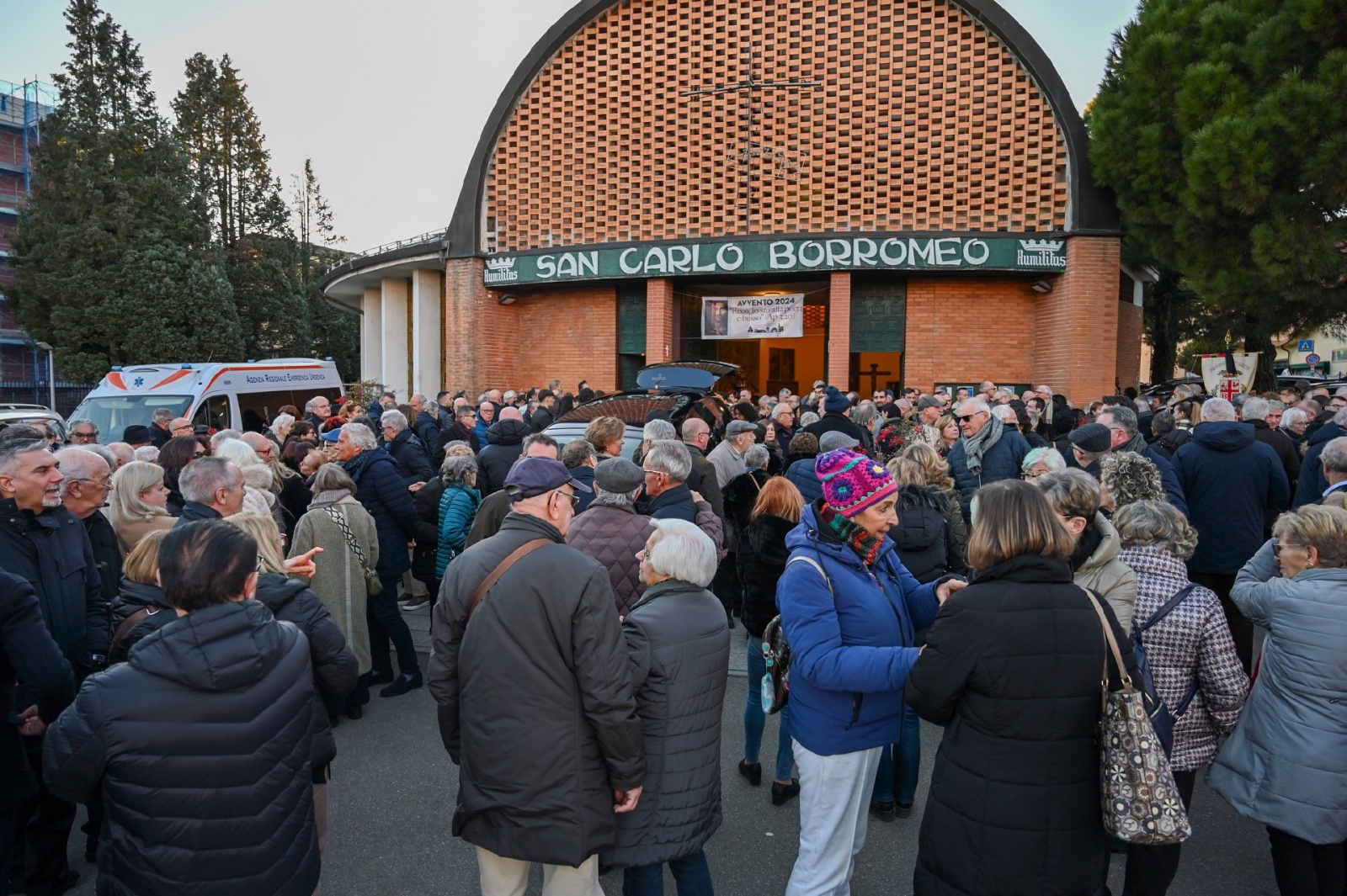 VARESE FUNERALI DI CARLO LUCCHINA CHIESA SAN CARLO BORROMEO
