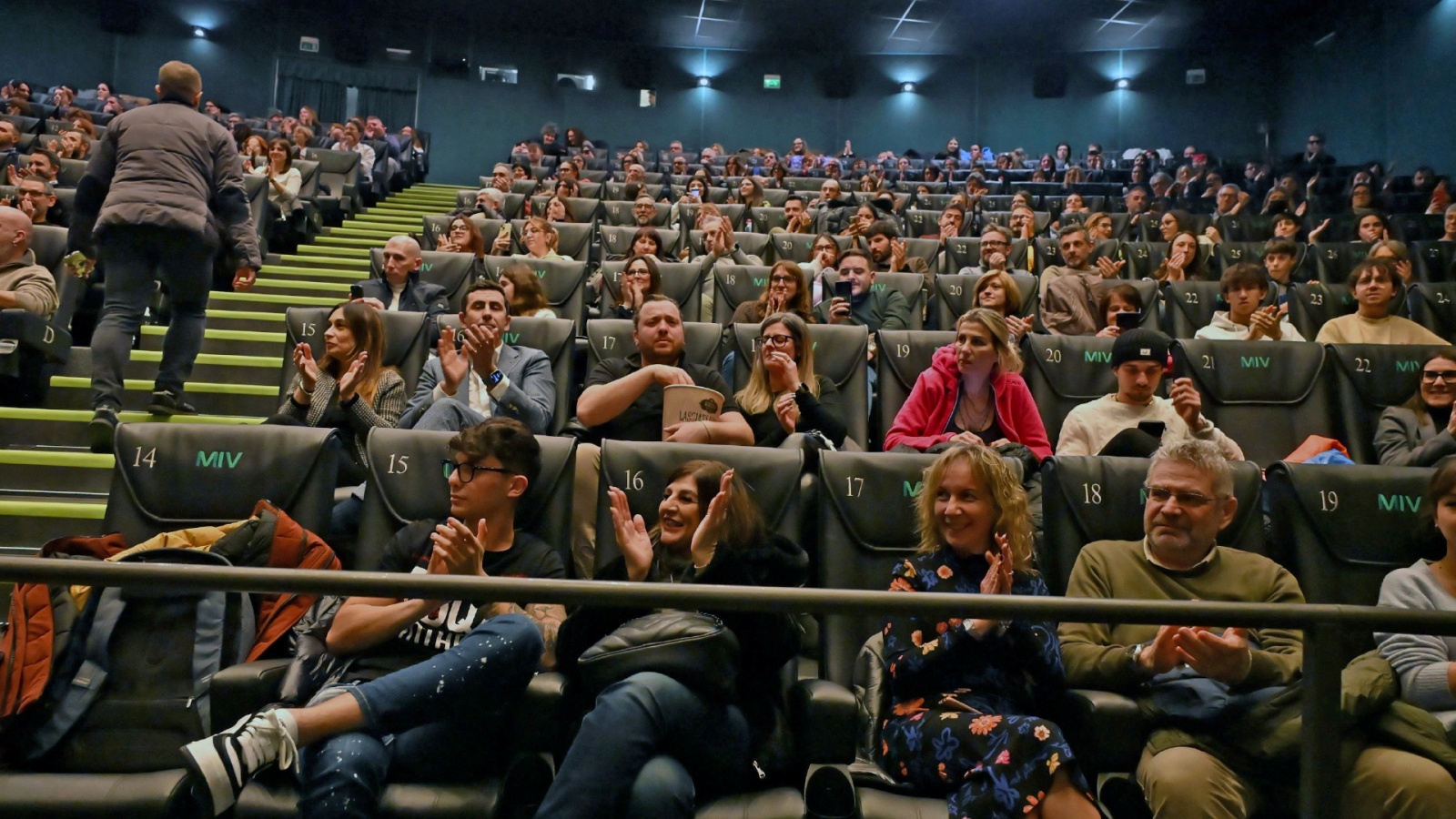VARESE. VALENTINA LODOVINI, FABIO DE LUIGI E ALESSANDRO GENOVESE AL MIV PER PRESENTAZIONE FILM “10 GIORNI CON I SUOI”
