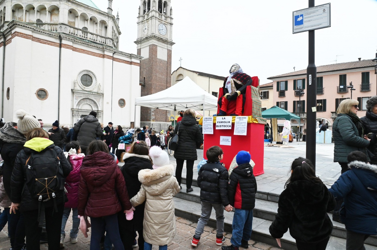 BUSTO ARSIZIO ESPOSIZIONE GIOBIE 2025 IN PIAZZA SANTA MARIA