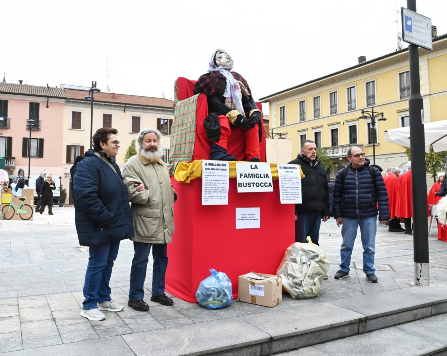 BUSTO ARSIZIO ESPOSIZIONE GIOBIE 2025 IN PIAZZA SANTA MARIA