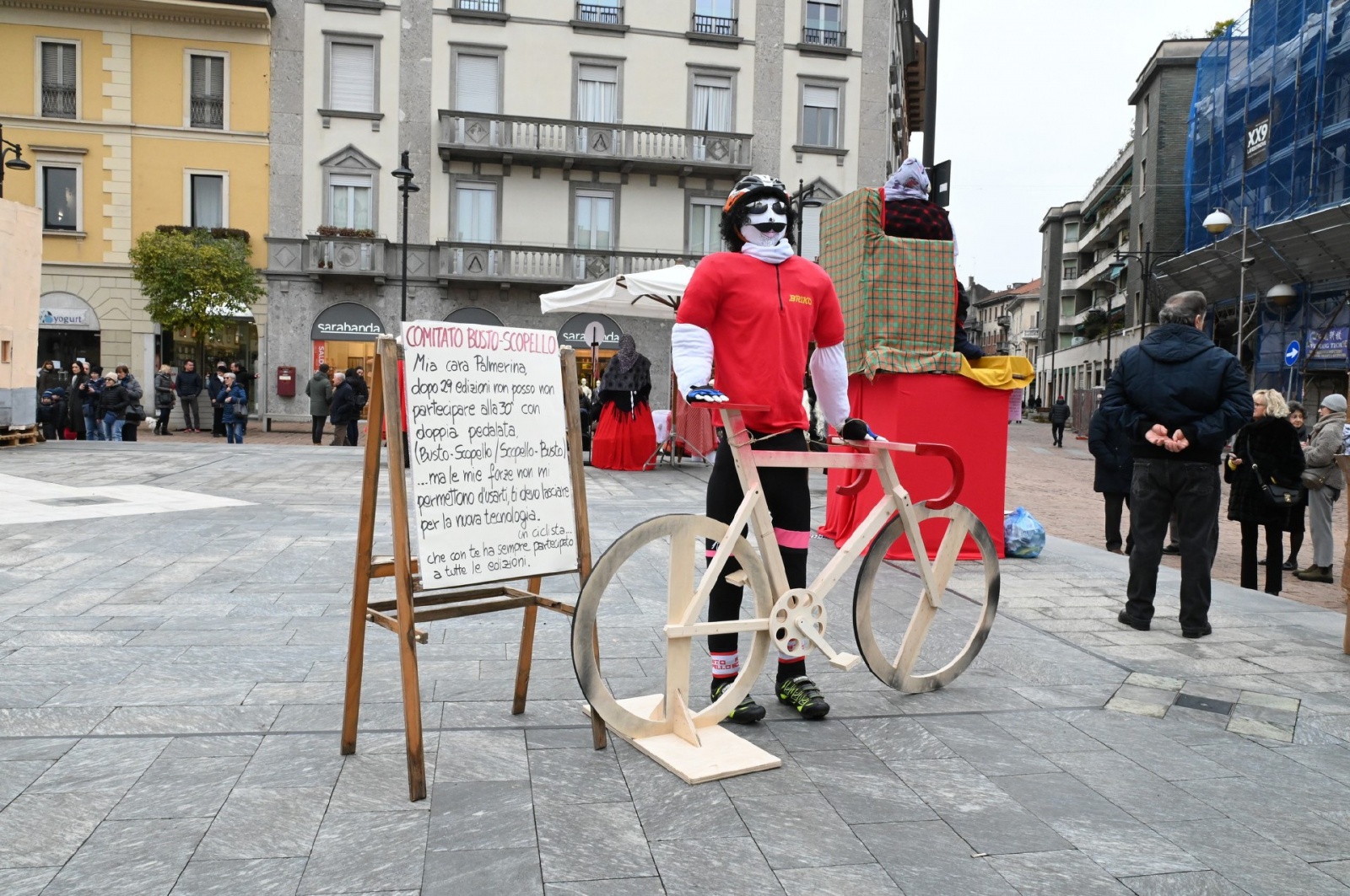 BUSTO ARSIZIO ESPOSIZIONE GIOBIE 2025 IN PIAZZA SANTA MARIA