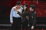 Italian singers Olly (L) and Lucio Corsi (C) on stage at the Ariston theatre during the 75th edition of the Sanremo Italian Song Festival, in Sanremo, Italy, 15 February 2025. The music festival will run from 11 to 15 February 2025. ANSA/ETTORE FERRARI