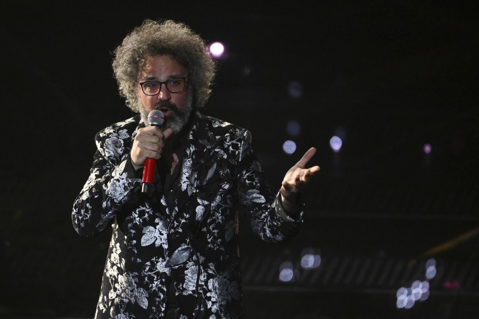 Italian singer Simone Cristicchi on stage at the Ariston theatre during the 75th edition of the Sanremo Italian Song Festival, in Sanremo, Italy, 15 February 2025. The music festival will run from 11 to 15 February 2025. ANSA/ETTORE FERRARI