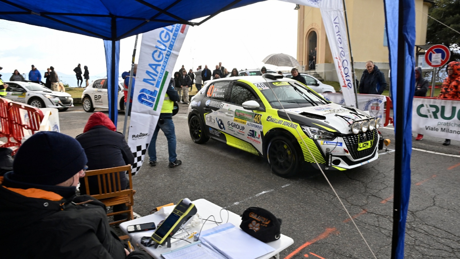 MACCAGNO. 33� RALLY DEI LAGHI. NELLA FOTO PARTENZA PS 1 CAMPAGNANO AUTO 40