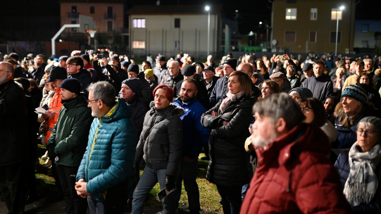 INDUNO OLONA VIA CRUCIS CON MONSIGNOR MARIO DELPINI