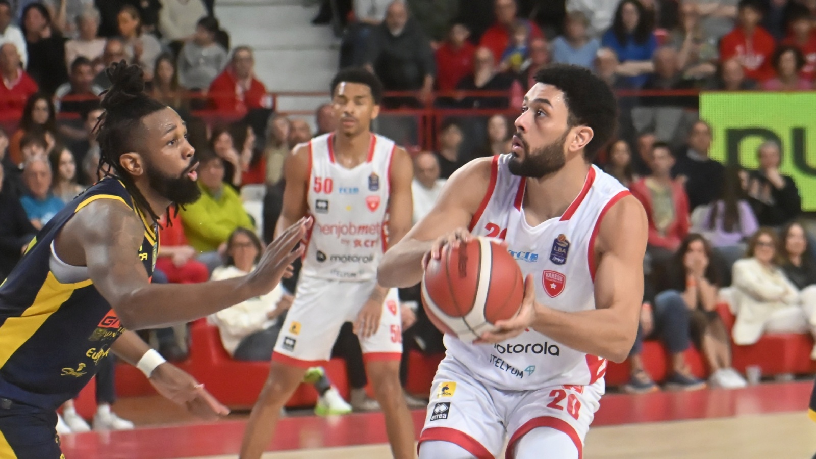 VARESE. BASKET LBA. OPENJOBMETIS VARESE-GIVOVA SCAFATI NELLA FOTO ESPOSITO