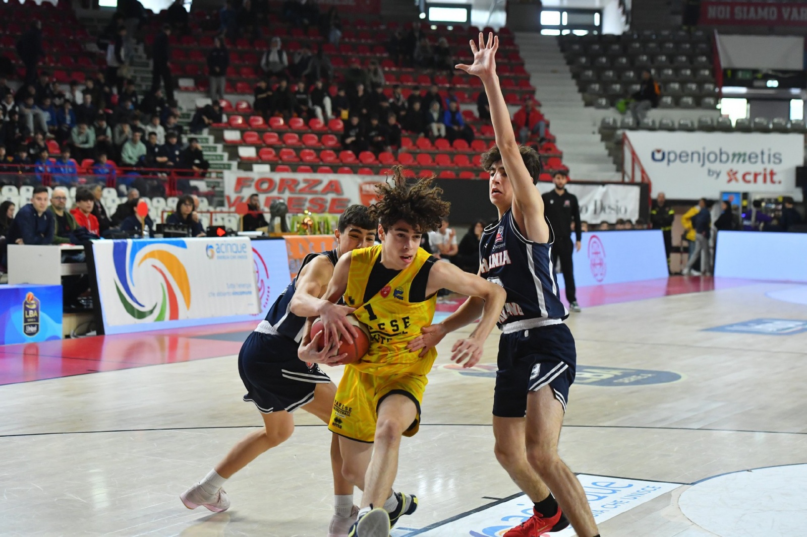 VARESE BASKET TORNEO GARBOSI 2025 FINALI UNDER 14 E PREMIAZIONI - PALAZZETTO ITELYUM ARENA NELLA FOTO FINALE UNDER 14 VARESE BASKETBALL VS. URANIA MILANO