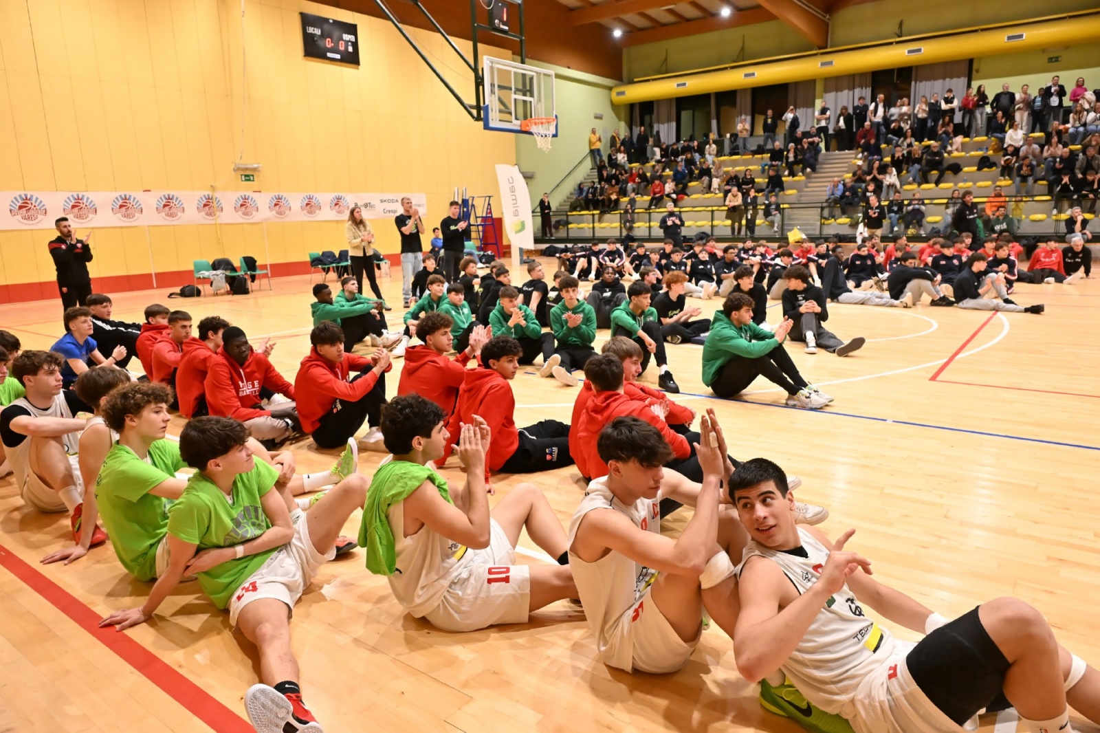 MALNATE. FINALE E PREMIAZIONI TORNEO GIOVANI LEGGENDE 2025 E MEMORIAL SANDRO GALLEANI NELLA FOTO PREMIAZIONI