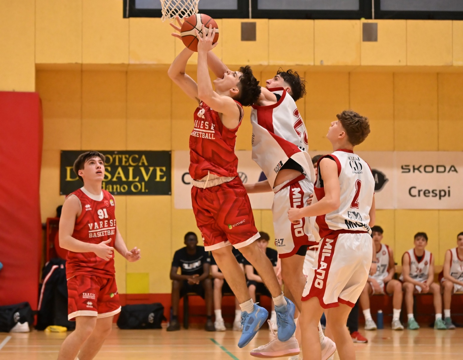 MALNATE. FINALE E PREMIAZIONI TORNEO GIOVANI LEGGENDE 2025 E MEMORIAL SANDRO GALLEANI NELLA FOTO FINALE TERZO QUARTO POSTO VARESE-MILANO